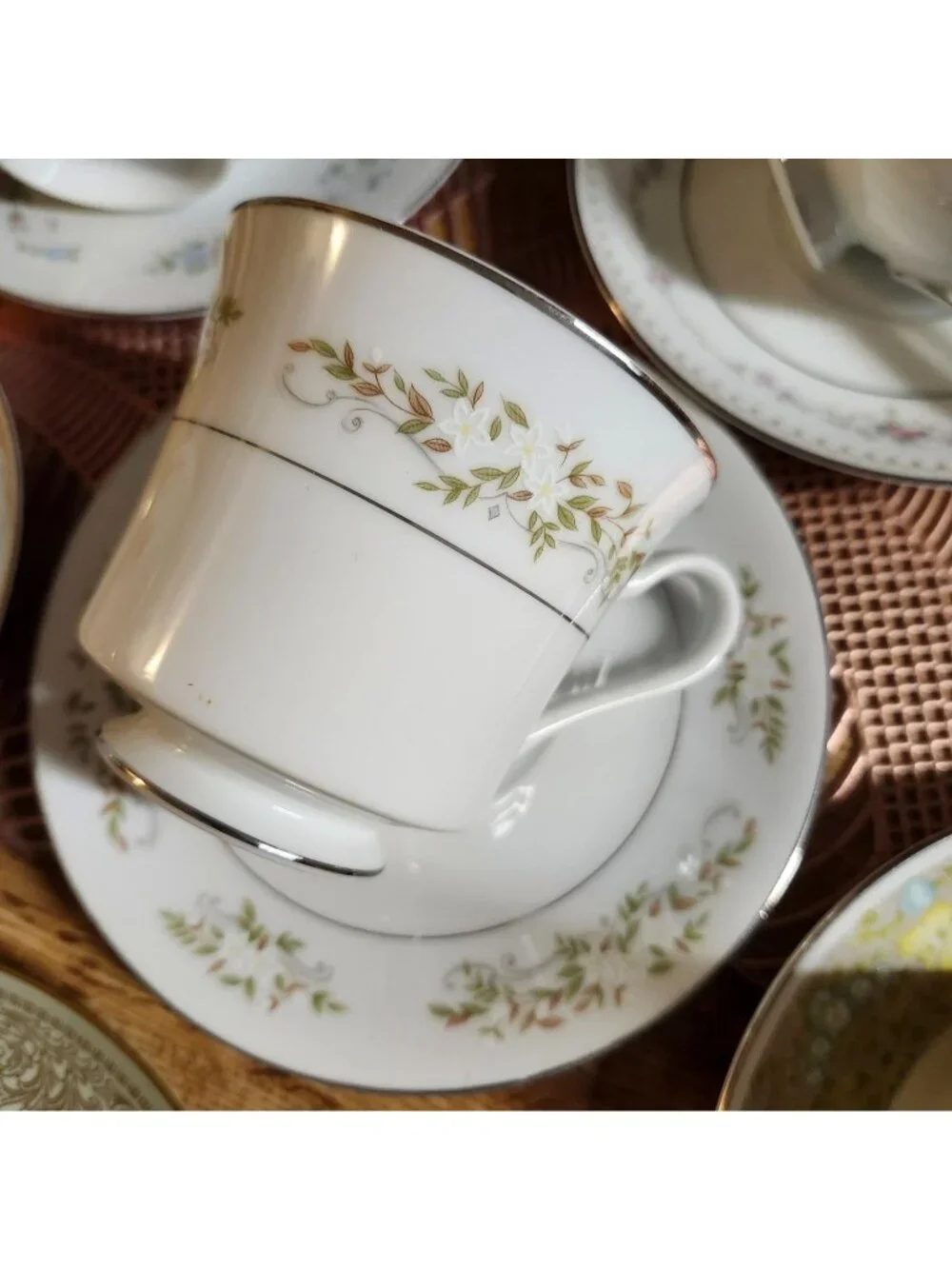 6 Sets Mismatched China Tea Cups & Saucers, Green & Gold